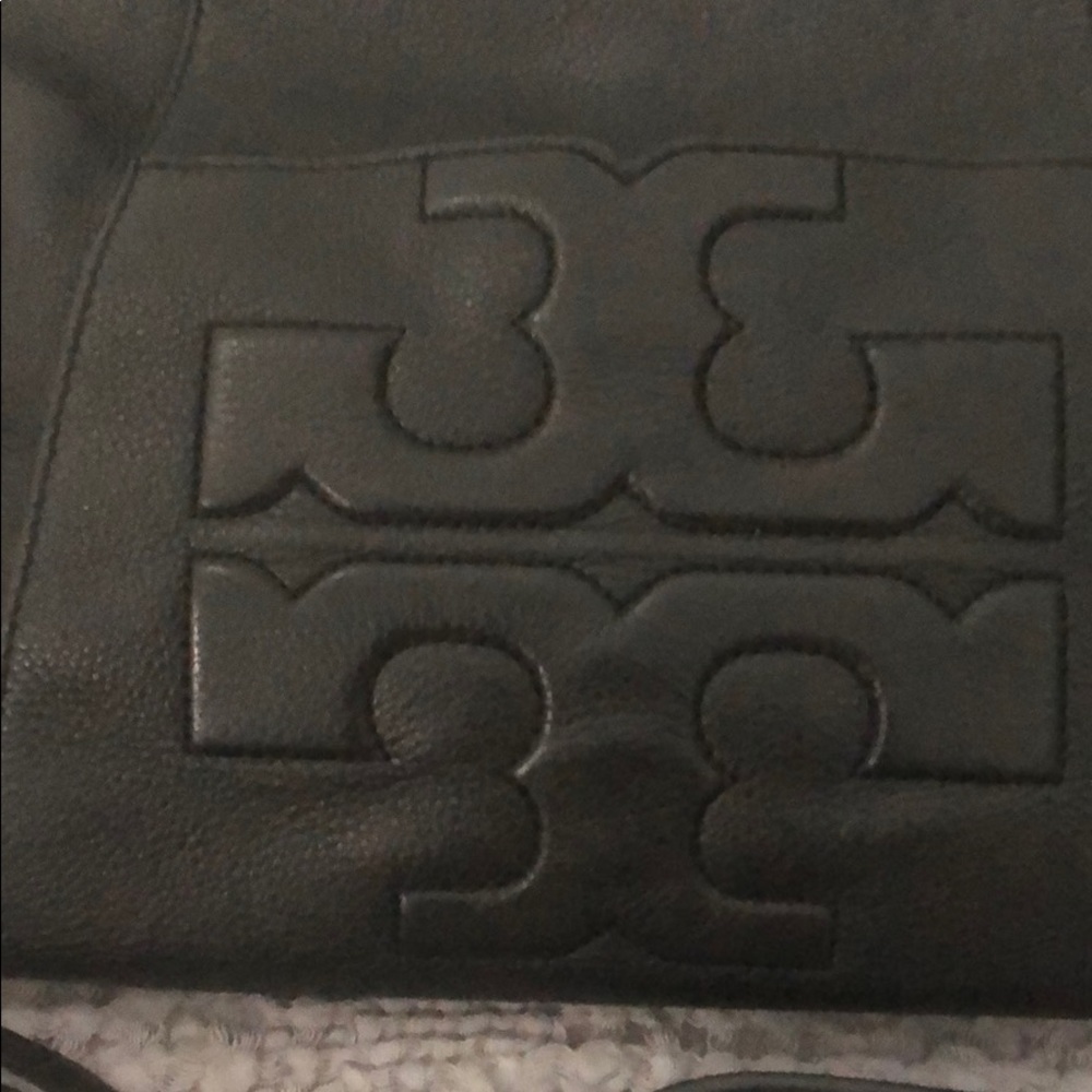 Tory Burch Crossbody Black - Picture 2 of 8